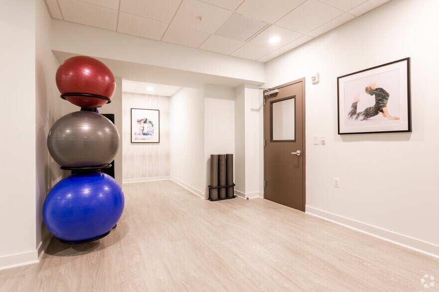 1 Woodbridge Ctr, Woodbridge, NJ à louer - Photo intérieure – Image 2 sur 11