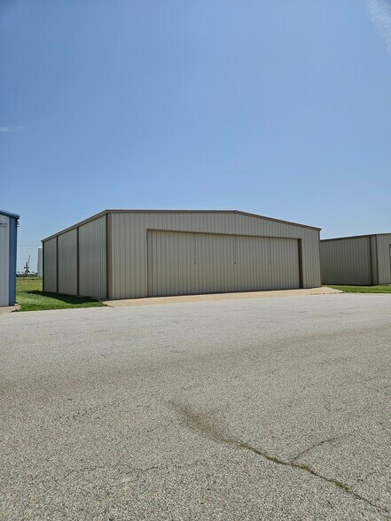 1066 66th St, Enid, OK à vendre - Photo principale – Image 1 sur 3
