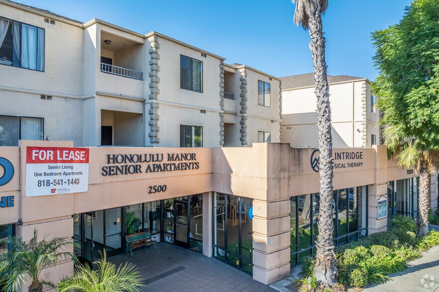 2490-2520 Honolulu Ave, Montrose, CA à louer - Photo de l’immeuble – Image 3 sur 8