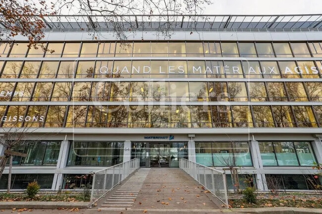 Plus de détails pour 64 Boulevard Du 11 Novembre 1918, Villeurbanne - Bureau, Local commercial à louer