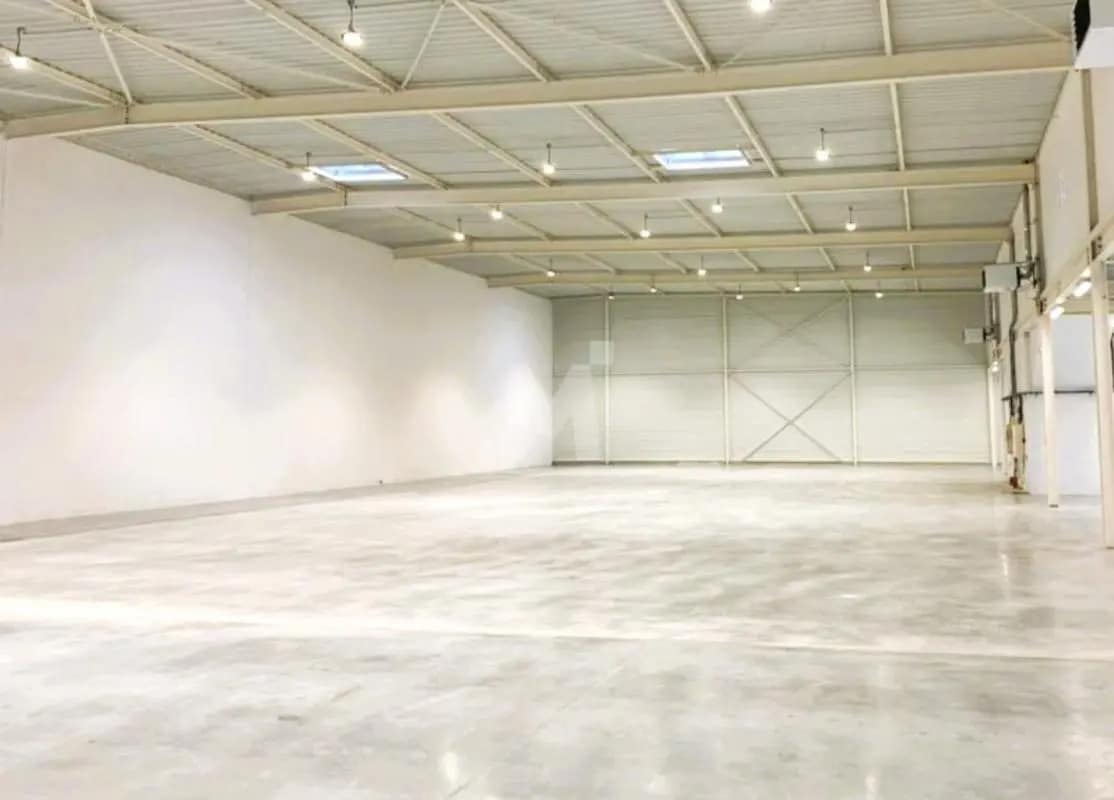 Local d’activités dans Villebon-sur-Yvette à louer Photo intérieure– Image 1 sur 2
