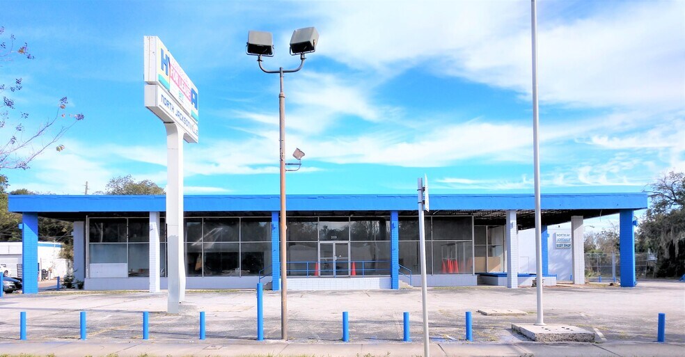 3333 N Main St, Jacksonville, FL à louer - Photo de l’immeuble – Image 3 sur 8