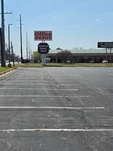 7130-7140 S Lewis Ave, Tulsa, OK à louer Photo intérieure– Image 1 sur 3