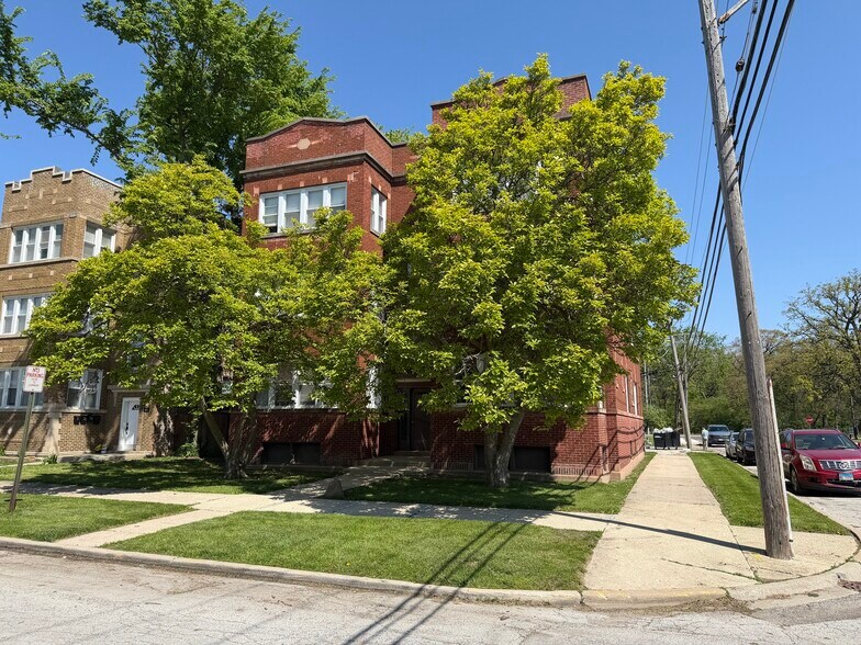 37 W 14th Pl, Chicago Heights, IL à vendre - Photo de l’immeuble – Image 1 sur 7
