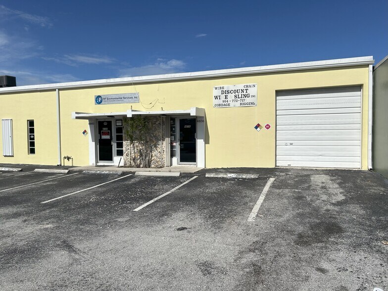 4836-4848 NE 11th Ave, Oakland Park, FL à louer - Photo de l’immeuble – Image 2 sur 22