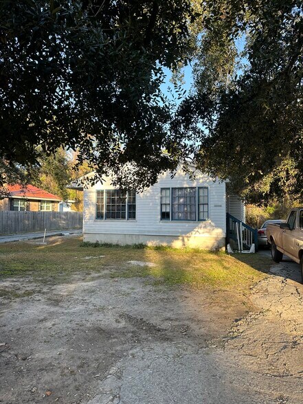 3044 Maybank Hwy, Johns Island, SC à vendre - Photo principale – Image 1 sur 6