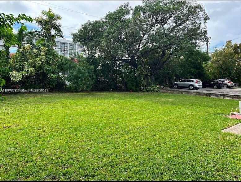1040 94th St, Bay Harbor Islands, FL à vendre - Photo de l’immeuble – Image 3 sur 4