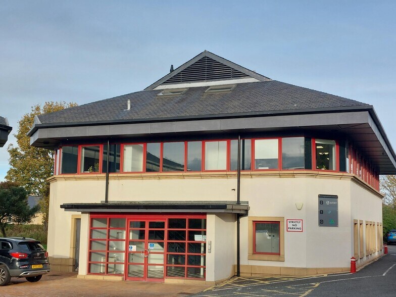 40 Craiglockhart Ave, Edinburgh à louer - Photo de l’immeuble – Image 1 sur 8