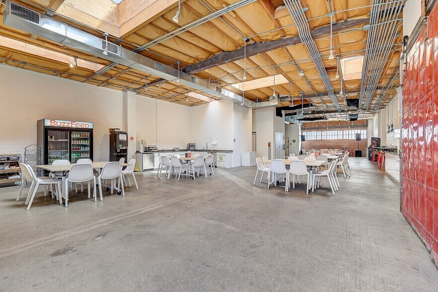 1139 N Highland Ave, Los Angeles, CA à louer - Photo intérieure – Image 2 sur 5