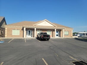 571-583 W Center St, Pleasant Grove, UT à louer Photo intérieure– Image 2 sur 20