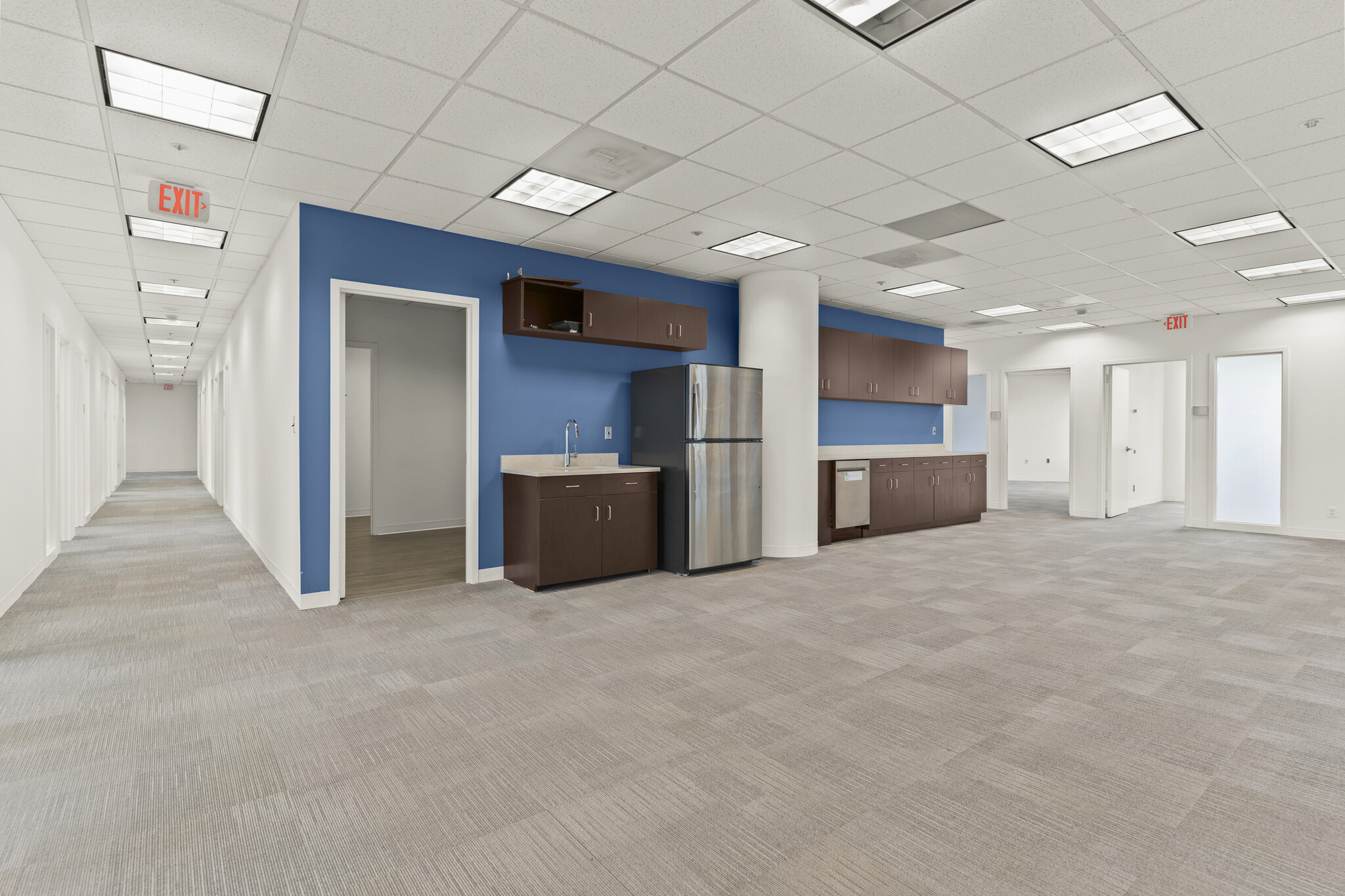 7918 Jones Branch Dr, McLean, VA à louer Photo intérieure– Image 1 sur 6