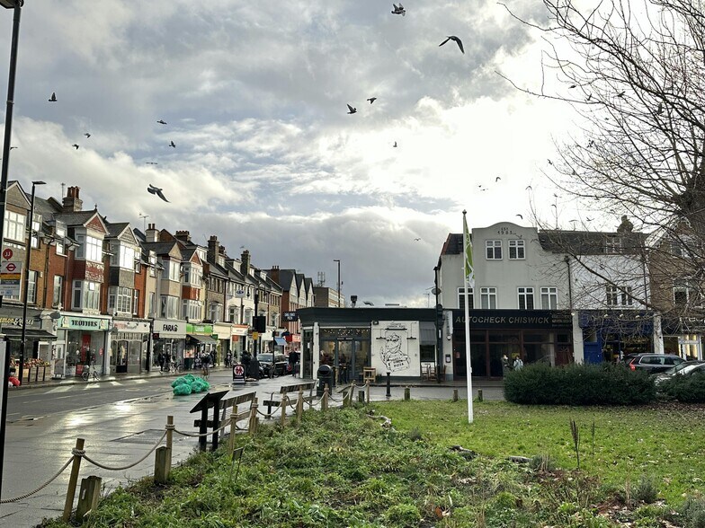 1-2 Chiswick Common Rd, Londres à louer - Photo de l’immeuble – Image 2 sur 7