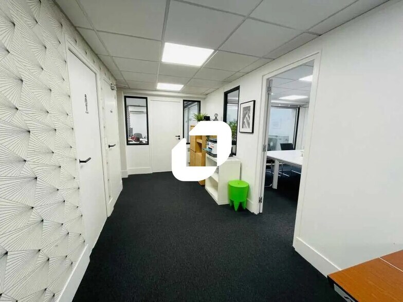 Bureau dans Boulogne-Billancourt à louer - Photo de l’immeuble – Image 2 sur 20