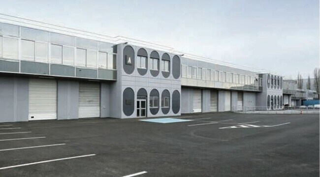 Plus de détails pour Industriel/Logistique à louer
