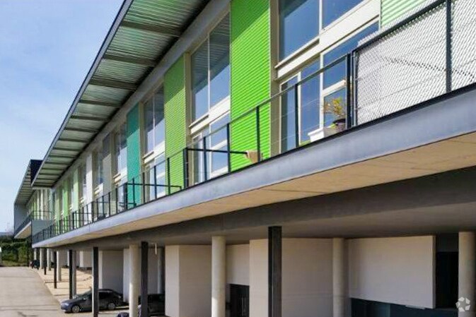 Bureau dans Camarma de Esteruelas, Madrid à vendre - Photo de l’immeuble – Image 3 sur 3