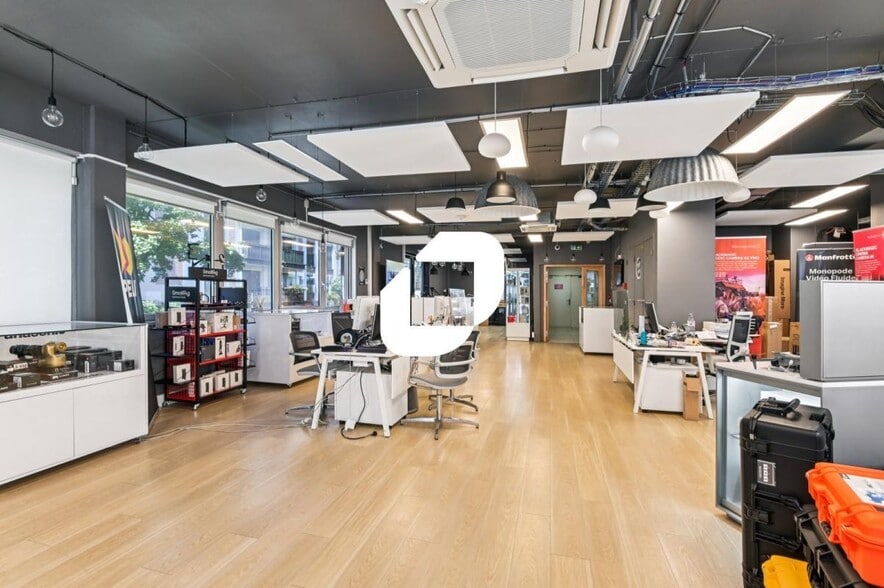 12 Villa Des Fleurs, Courbevoie à louer - Photo de l’immeuble – Image 2 sur 12