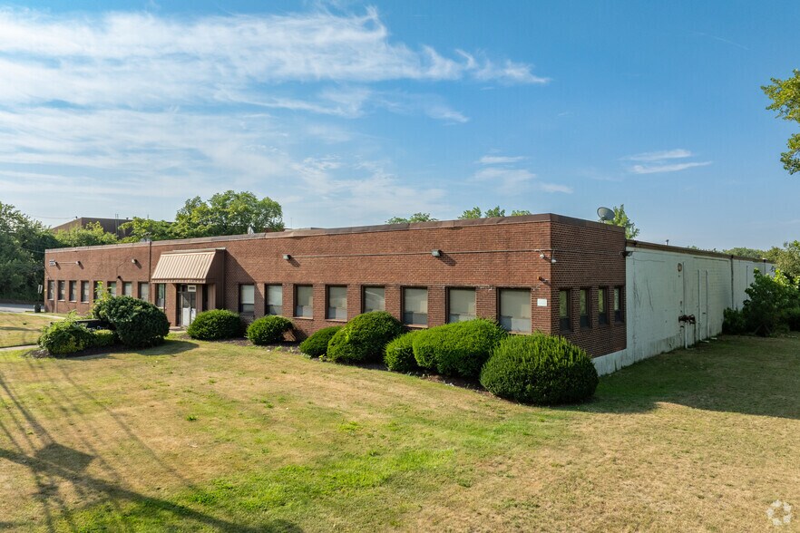 555 Secaucus Rd, Secaucus, NJ à louer - Photo de l’immeuble – Image 2 sur 8