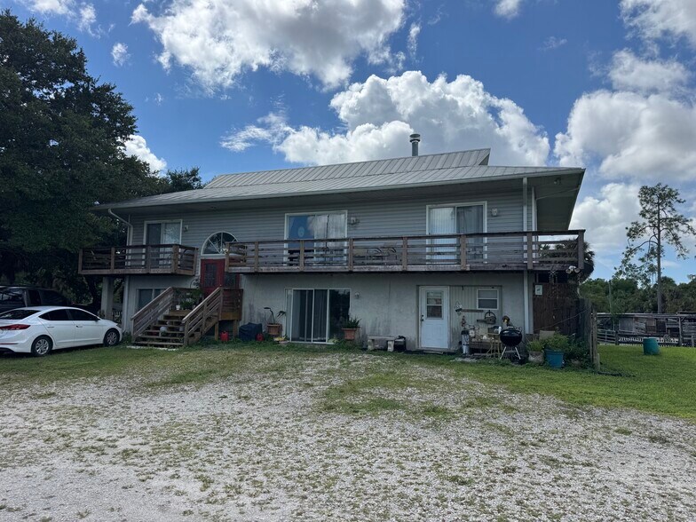2740 Newman Dr, Naples, FL à vendre - Photo principale – Image 1 sur 8
