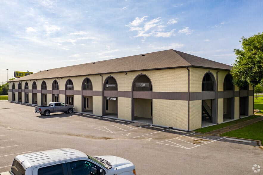 5424 Hwy 290 W, Austin, TX à louer - Photo de l’immeuble – Image 2 sur 4