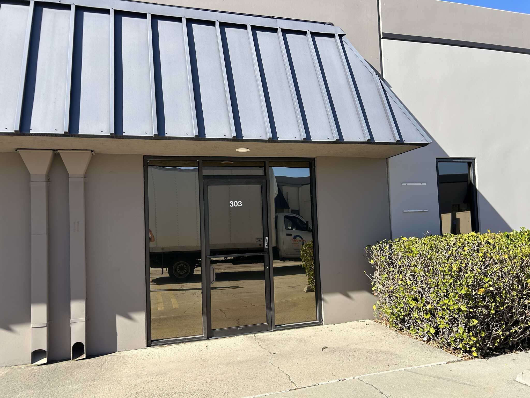 1815 W 205th St, Torrance, CA à louer Hall d’entrée– Image 1 sur 4