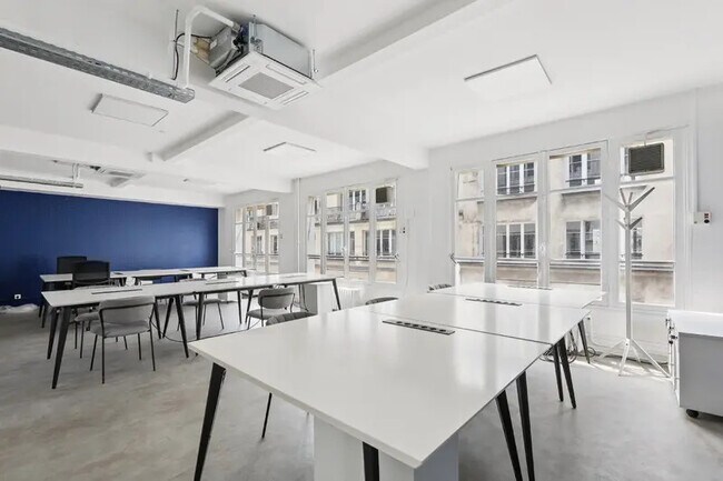 Plus de détails pour 10 Cité Paradis, Paris - Bureau à louer