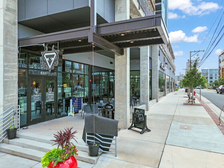 321 W Corporation St, Durham, NC à louer - Photo de l’immeuble – Image 3 sur 11