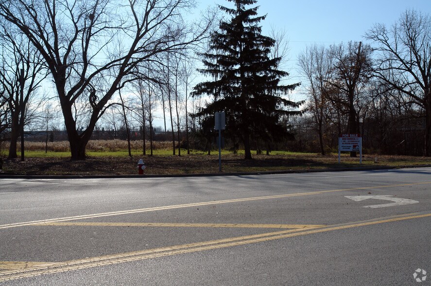 State Route 163, Port Clinton, OH à louer - Photo principale – Image 1 sur 9