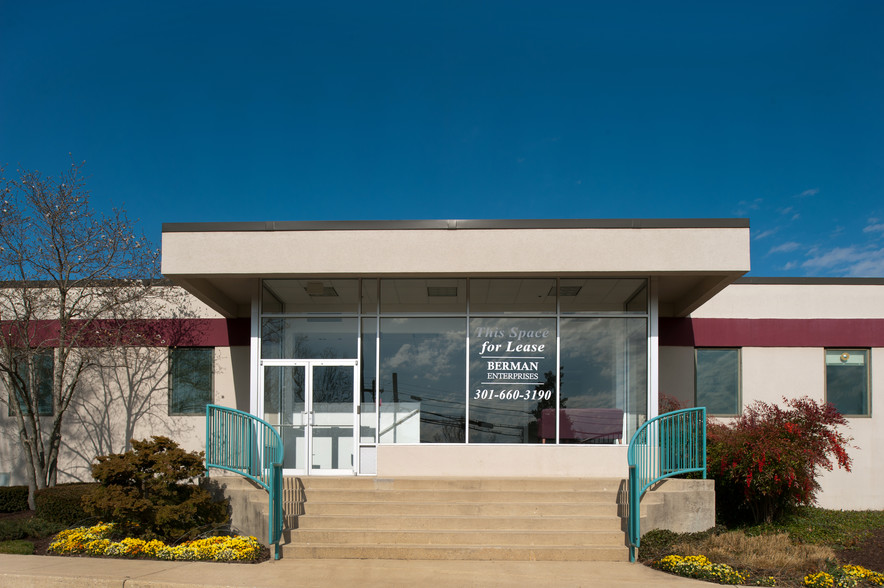 4600 Powder Mill Rd, Beltsville, MD à louer - Photo de l’immeuble – Image 1 sur 5