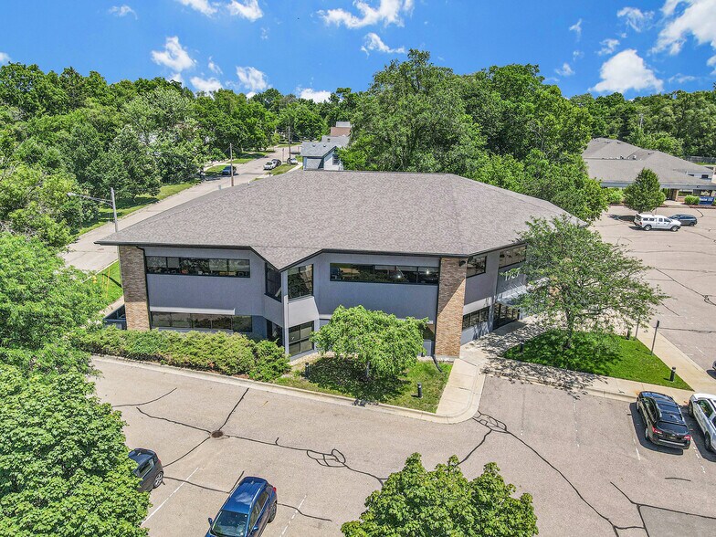 1707 S Park St, Kalamazoo, MI à louer - Photo de l’immeuble – Image 3 sur 5