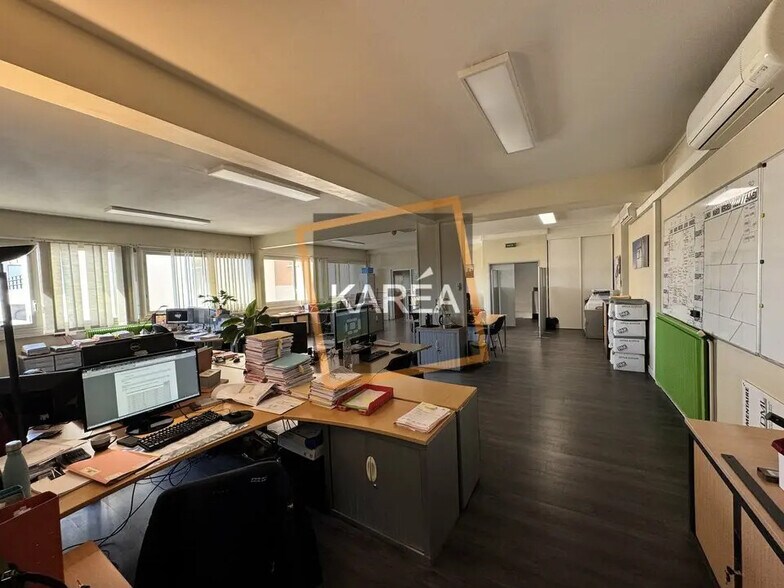 Bureau dans Mareuil-lès-Meaux à louer - Photo de l’immeuble – Image 1 sur 5