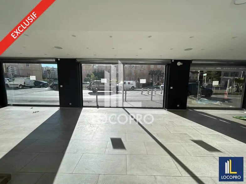 Local commercial dans Cannes à louer - Photo de l’immeuble – Image 3 sur 14