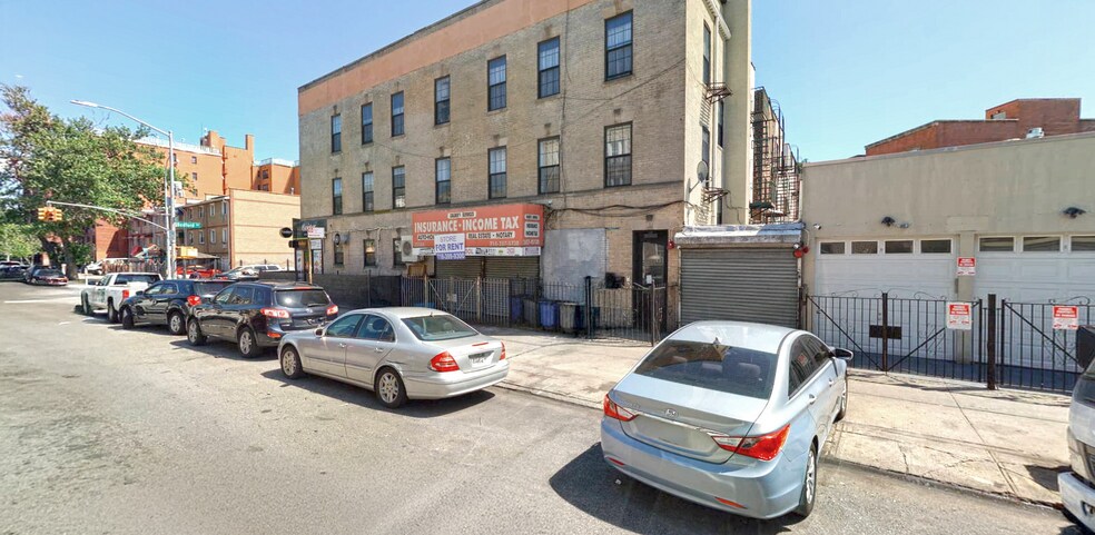 2318 Avenue D, Brooklyn, NY à louer - Photo de l’immeuble – Image 2 sur 10