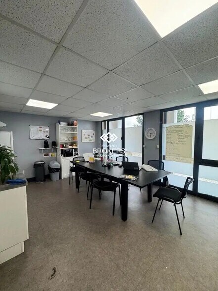 Bureau dans Courbevoie à louer - Photo de l’immeuble – Image 1 sur 4