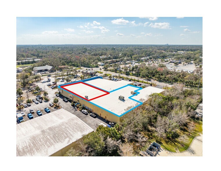 333 W Granada Blvd, Ormond Beach, FL à louer - Photo de l’immeuble – Image 3 sur 19