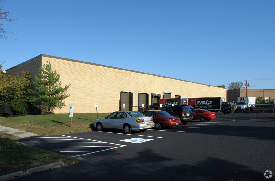 1251 Metropolitan Ave, West Deptford, NJ à louer - Photo de l’immeuble – Image 2 sur 4