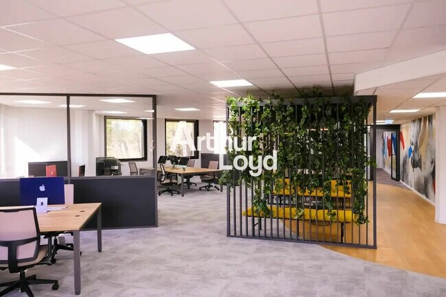 Plus de détails pour Bureau à louer