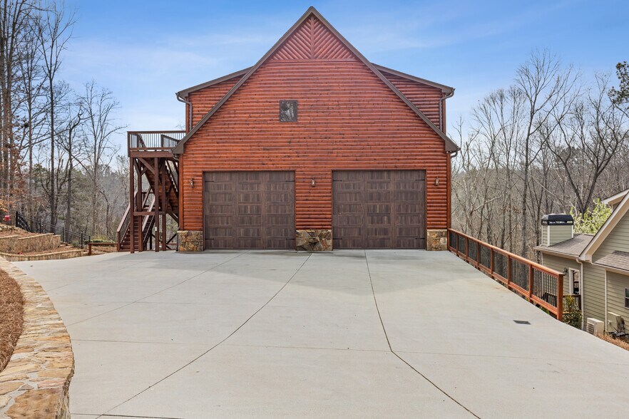 5735 Archer Ave, Cumming, GA à vendre - Photo principale – Image 1 sur 84