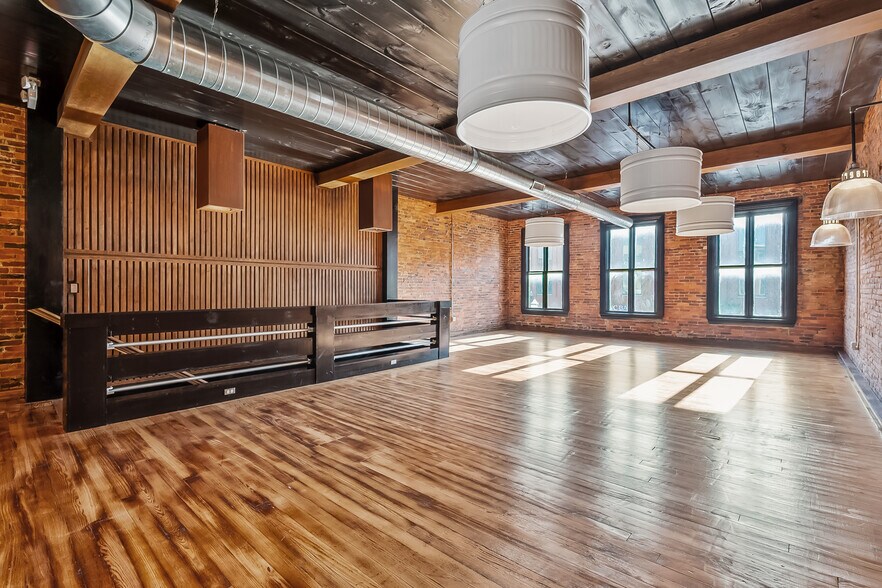 33 N Sandusky St, Delaware, OH à louer - Photo intérieure – Image 1 sur 41