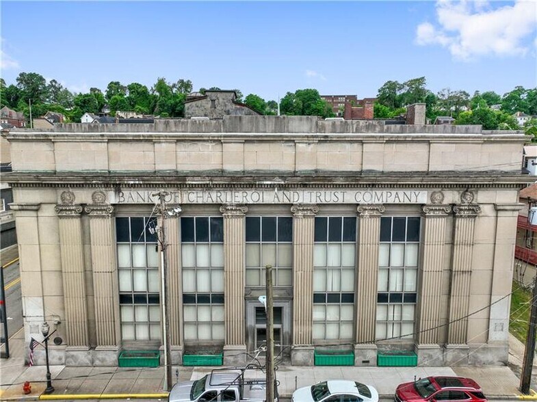 501 Fallowfield Ave, Charleroi, PA à vendre - Photo de l’immeuble – Image 3 sur 19