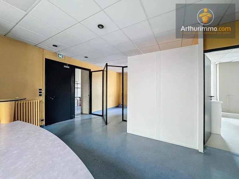 7 Rue Stalingrad, Bourgoin-Jallieu à louer - Photo de l’immeuble – Image 2 sur 14