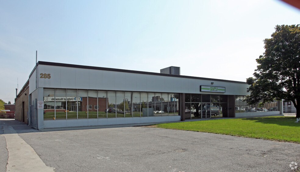 285 Midwest Rd, Toronto, ON à louer - Photo principale – Image 1 sur 2