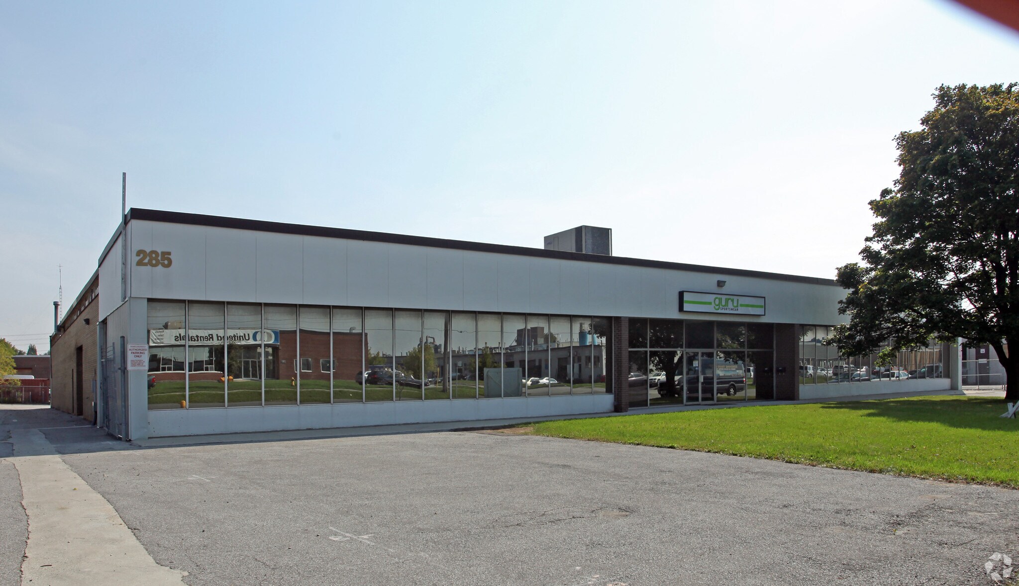 285 Midwest Rd, Toronto, ON à louer Photo principale– Image 1 sur 3