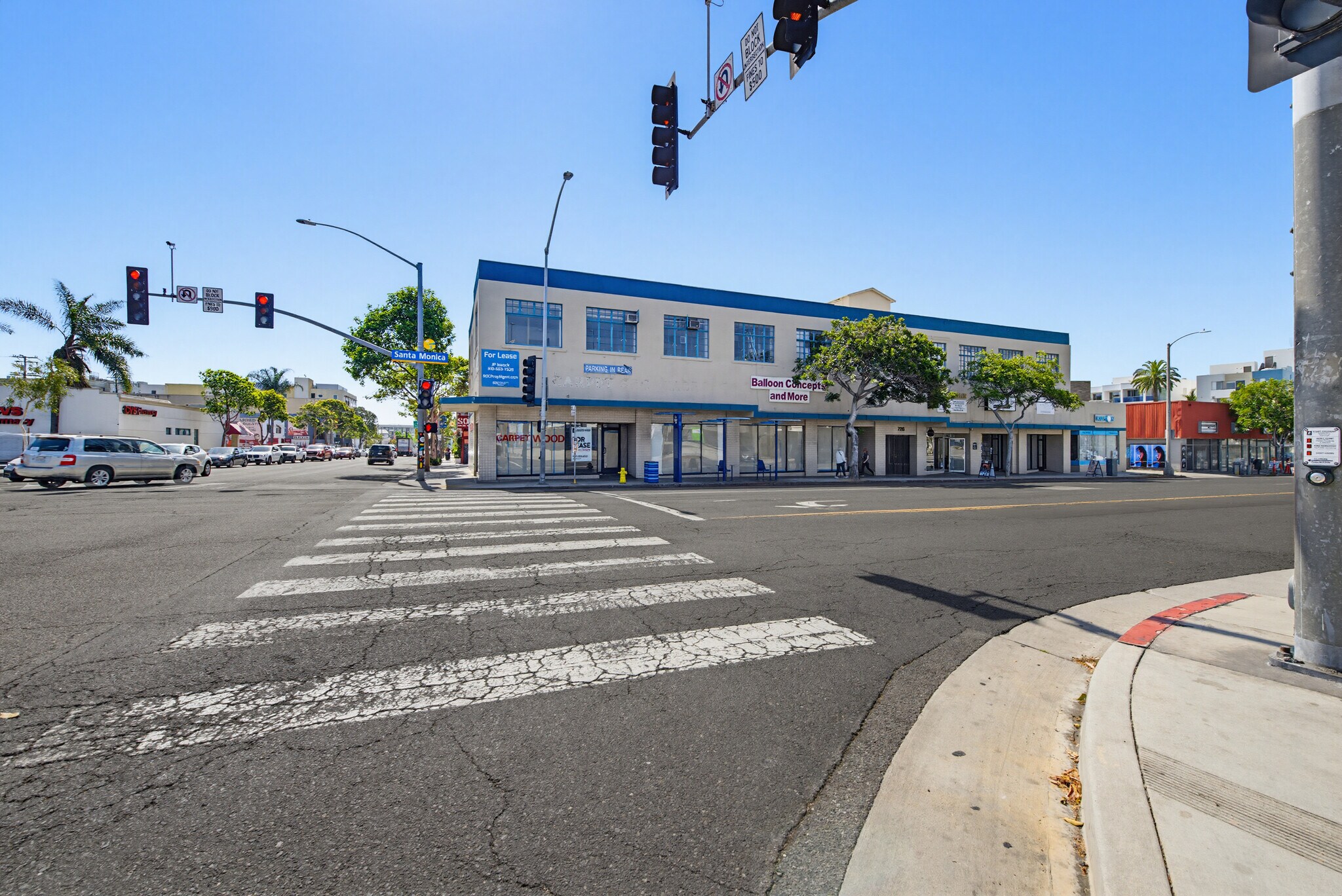 718-734 Santa Monica Blvd, Santa Monica, CA à louer Photo de l’immeuble– Image 1 sur 24
