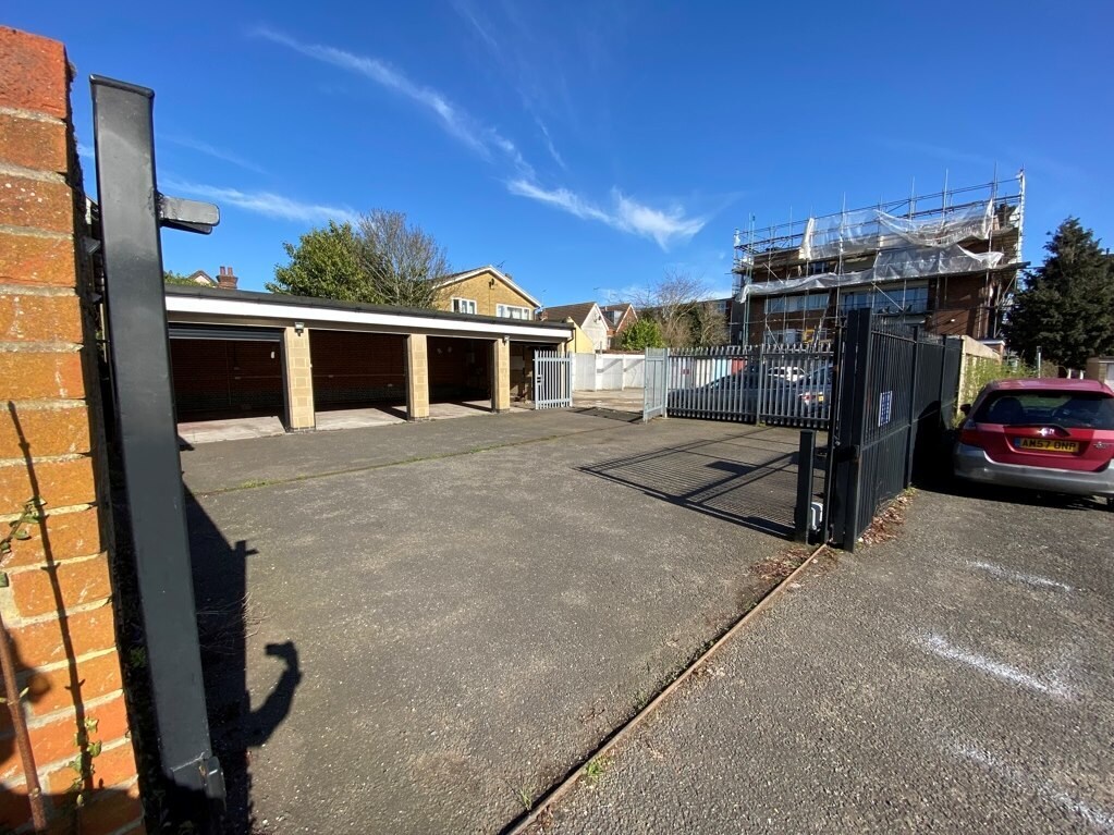 9 South Primrose Hl, Chelmsford à louer Photo principale– Image 1 sur 4