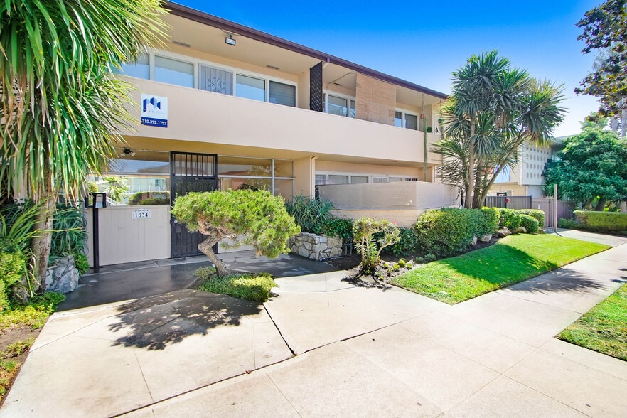 1834 N Harvard Blvd, Los Angeles, CA à vendre - Photo de l’immeuble – Image 2 sur 9