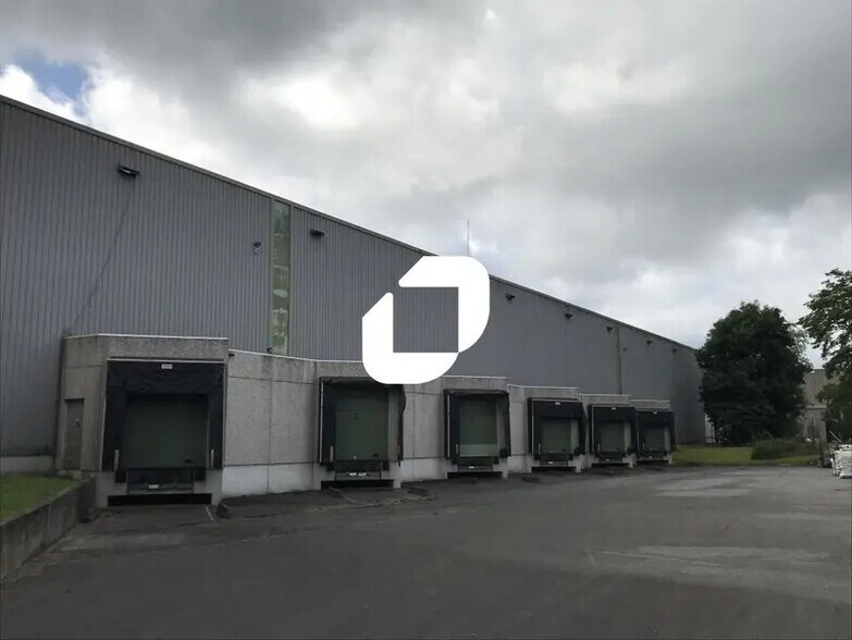 Industriel/Logistique dans Lognes à louer - Photo de l’immeuble – Image 1 sur 8
