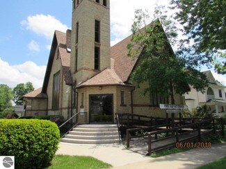 Plus de détails pour 534 N State St, Alma, MI - Spécialisé à vendre