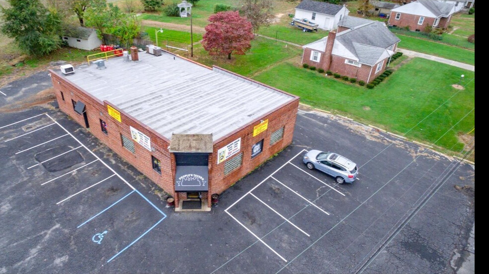 1 S Pennsville Auburn Rd, Penns Grove, NJ à vendre - Photo de l’immeuble – Image 2 sur 11