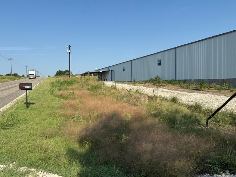20260 TX-78, Leonard, TX à vendre - Photo de l’immeuble – Image 3 sur 12