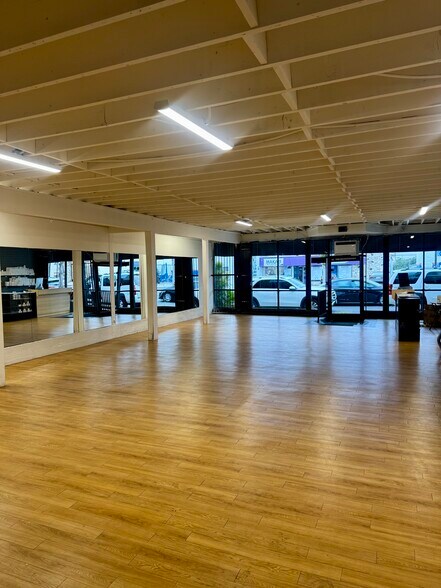 1208-1210 N La Brea Ave, Inglewood, CA à louer - Photo intérieure – Image 1 sur 5